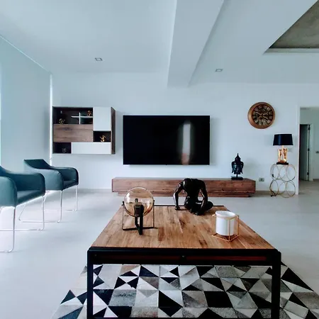 Elegante Y Moderna Miami Адехе
